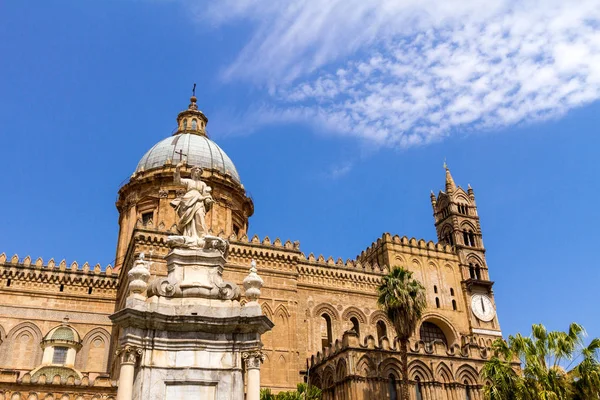 Palermo Cathedral in Sicily, southern Italy — Stock Photo, Image