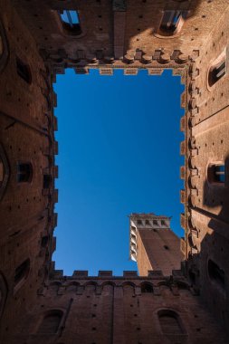Torre del Mangia olduğunu bir kule Siena, İtalya