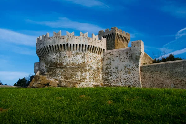 Baratti och Populonia historiska byar i Italien — Stockfoto