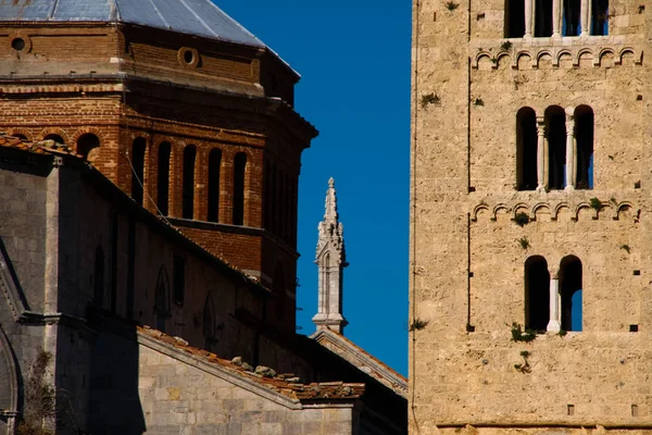 Massa Marittima é uma cidade no centro da Itália — Fotografia de Stock