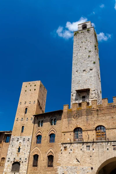 San Gimignano é uma antiga cidade perto de Siena, Itália — Fotografia de Stock