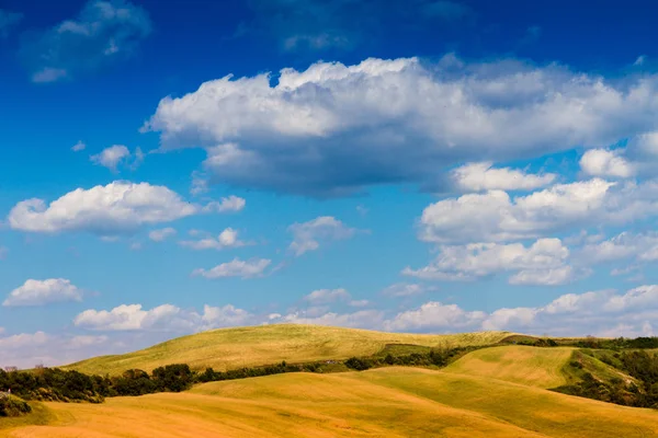 Campos en Toscana, Italia — Foto de Stock