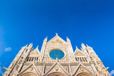 Siena İkili, İtalya