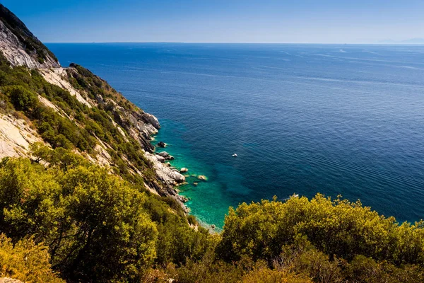 Isola d'Elba mare vicino Pomonte — Foto Stock