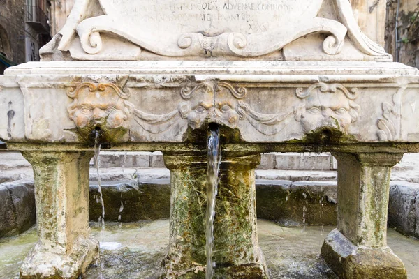 La fuente de Garraffello en Palermo, Italia — Foto de Stock