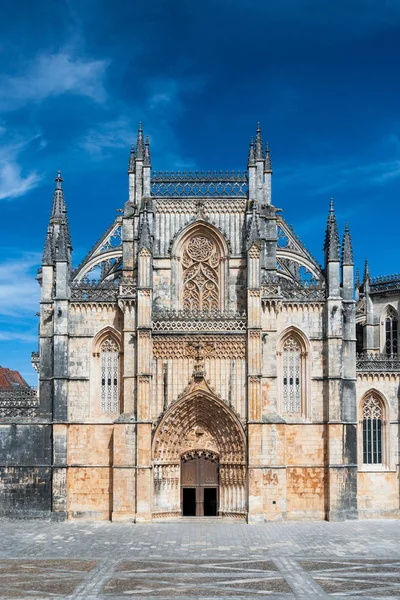 Монастырь Баталья в округе Лейрия, Португалия — стоковое фото