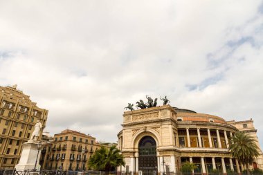 Politeama tiyatro Palermo, İtalya