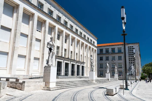 Universidad de Coimbra es una antigua Universidad de Portugal — Foto de Stock