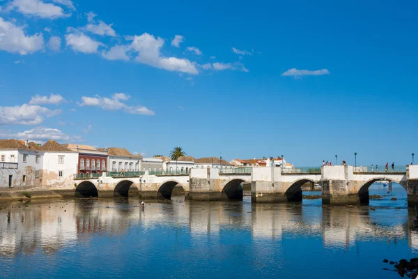 Puente romano en Tavira, Algarve —  Fotos de Stock