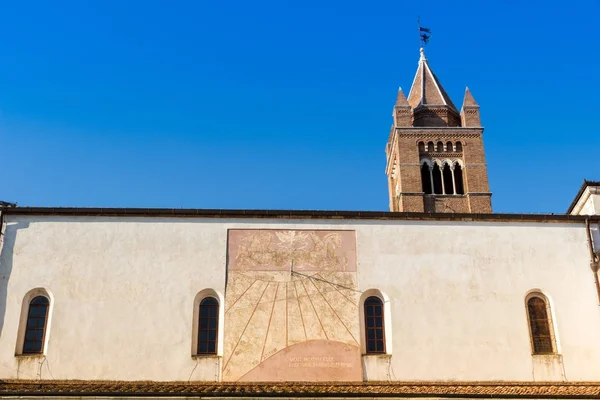 Sundial on a side of Grosseto Cathedral in Italy — Stock Photo, Image