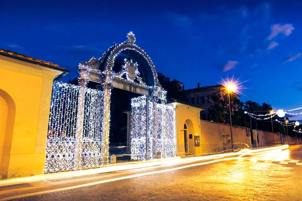 1840s Decorated gate at Christmas time in Follonica, Italy — Stock Photo, Image