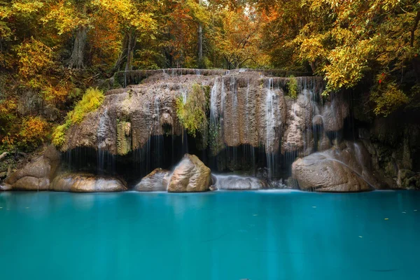 Waterfall in deep forest , Erawan waterfall National Park — Stock Photo, Image