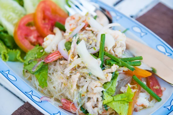 Тайский острый салат из вермичелли — стоковое фото