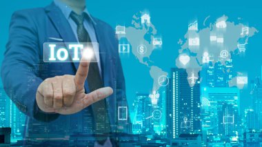 İş adamı dokunma Zen ile sanal ekran üzerinde çift pozlama