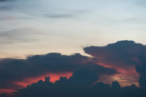 Apus de soare cer cu nori — Fotografie, imagine de stoc