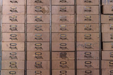 Vintage grunge metal çekmece dolapları