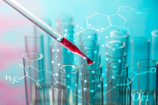 Tubos de ensayo de laboratorio científico con fórmula química, ciencia b — Foto de Stock