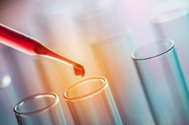 Bilim laboratuarı test tüpleri, laboratuvar ekipmanları.