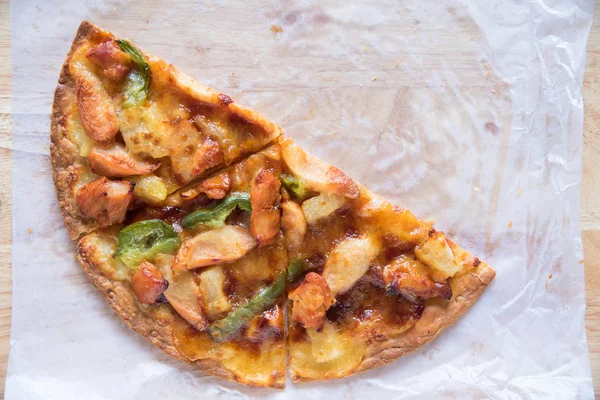 BBQ kuřecí supreme pizza — Stock fotografie