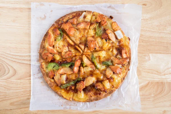 Barbekü tavuk yüce pizza