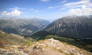 Yaz manzara dağ manzarası