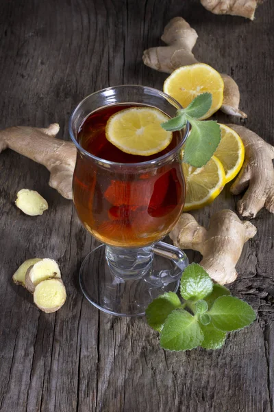 Ginger tea with mint and lemon — Stock Photo, Image