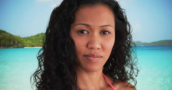Portrait Mixed Race Woman Standing Beach Looking Camera — Stock Photo, Image