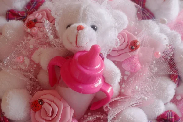 Teddybären für Mädchen, Luftballons, Geschenk — Stockfoto