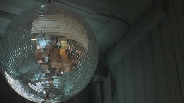 Boule disco suspendue — Video