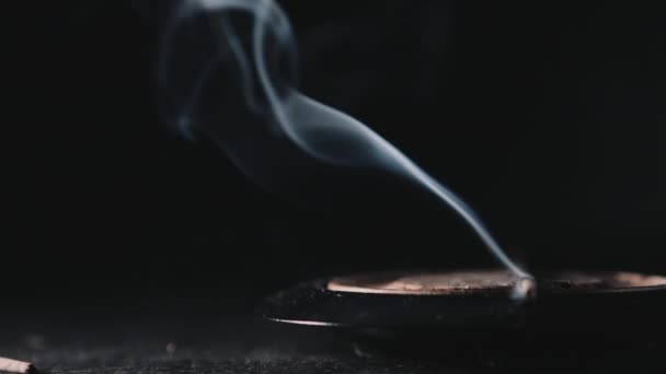 Dym streszczenie na czarnym tle — Wideo stockowe