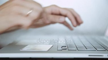 Alışveriş online, kredi kartı ile ödeme