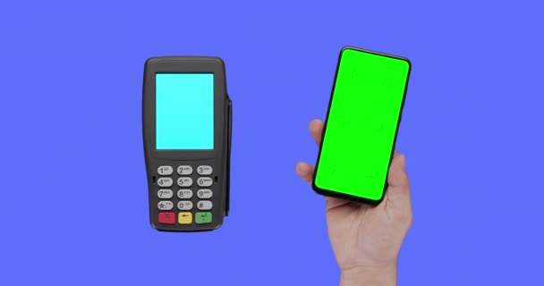 Kontaktloses Bezahlen per Smartphone mit nfc-Technologie — Stockvideo