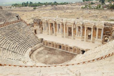 Türkiye'deki Pamukkale antik tiyatro