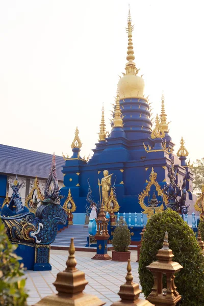 Célèbre Temple Bleu Chiang Rai Wat Rong Suea Dix Dans — Photo