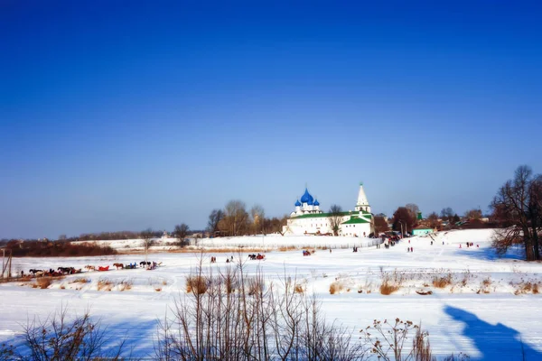 Winter frosty day view of the old russian monastery photo manipu — Stock Photo, Image