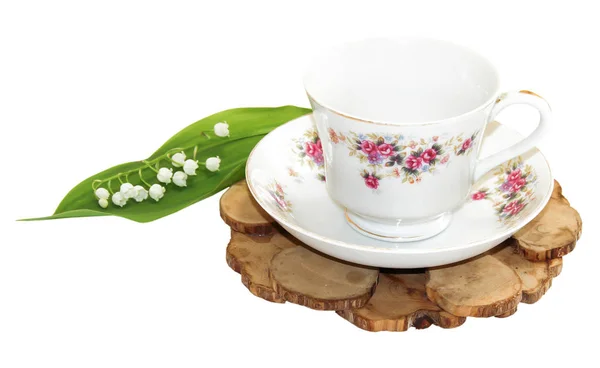 Kytice čerstvá snítka lilie z údolí nedaleko dvojice f čaj — Stock fotografie