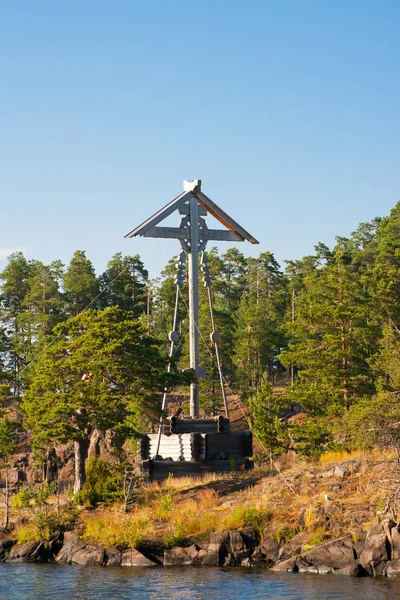 Cruz de adoración. Isla Karelia Valaam . — Foto de Stock