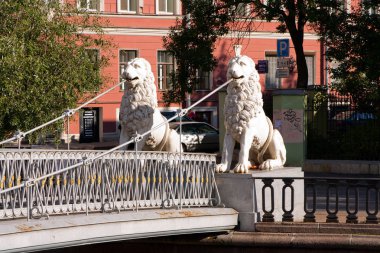 Aslanlar aslan Köprüsü'nde St Petersburg