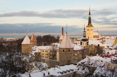 akşam sayısı Tallinn, Estonya
