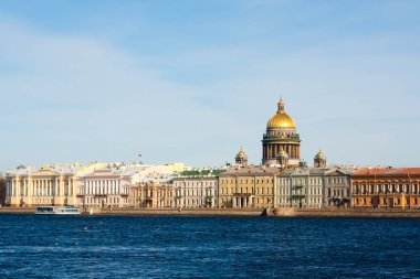 St. Isaac's Katedrali. Saint Petersburg güneşli bir gün