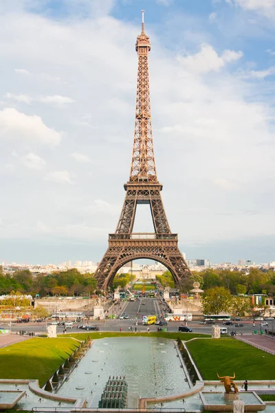 De eiffel tower gezien vanaf trocadero, paris, Frankrijk. — Stockfoto
