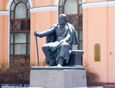 Ivan Sergeyevich Turgenev anıt. Saint Petersburg.