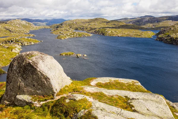güzel manzara yaz yolda. Forsand, Rogaland, Norveç