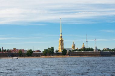 Peter ve Paul Fortress olduğunu St Petersburg, Rusya, 1706-1740 1703 ve inşa Domenico Trezzinis için büyük tasarımlar Peter tarafından kurulan özgün Kalesi.