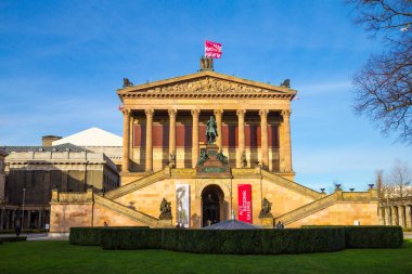 Berlin, Almanya - 6 Ocak 2017: Alte eski National Gallery Müzeler Adası anlamına gelen Museumsinsel içinde anlam Nationalgalerie 