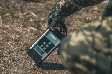 Ukrayna, Chernobyl. Dosimeter okuma