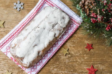 Stollen, Almanya'nın geleneksel Noel kek. 