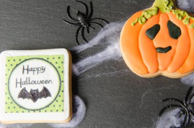 Cadılar Bayramı için ev yapımı lezzetli Kurabiye bisküvi