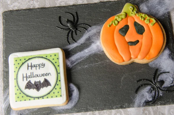 Cadılar Bayramı için ev yapımı lezzetli Kurabiye bisküvi