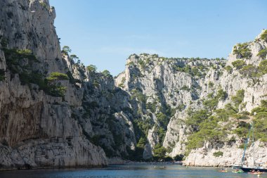 Ünlü Fransız fiyortlarının manzarası, Calanques Ulusal Parkı, Calanque 